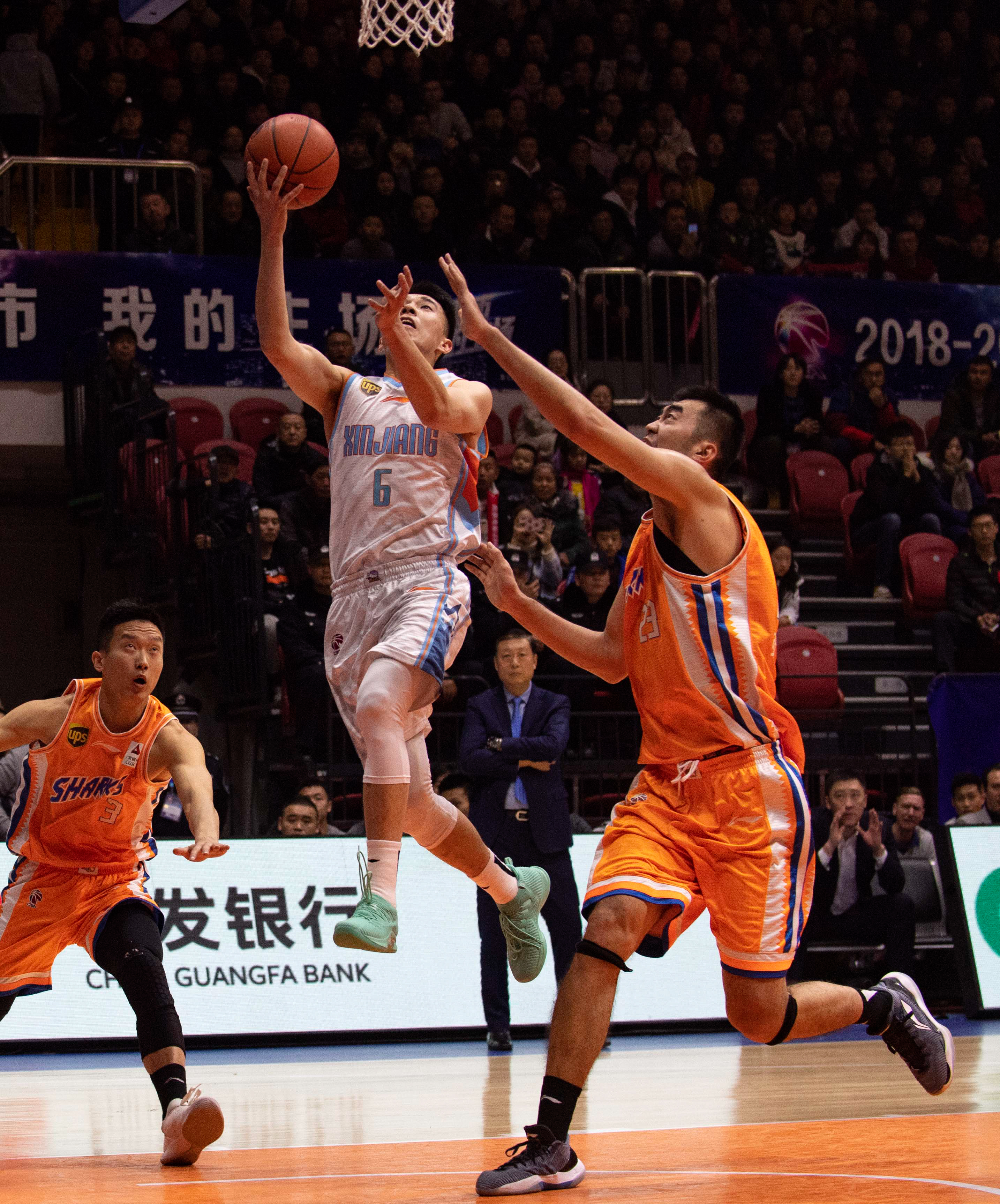 满激情与悬 满激情与悬