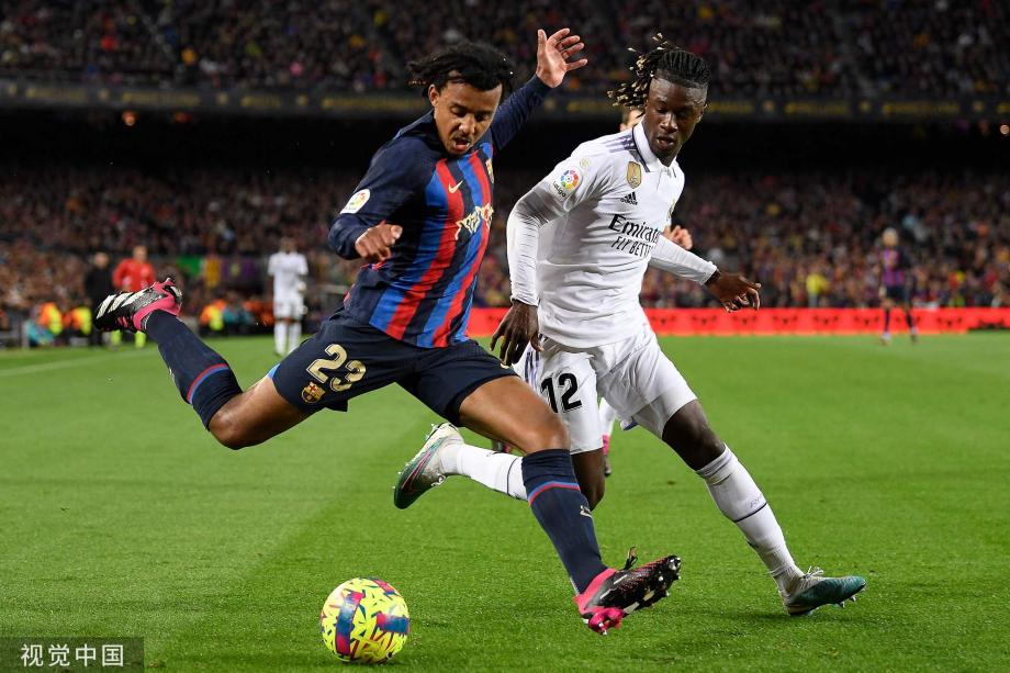 灵敏的门前 灵敏的门前