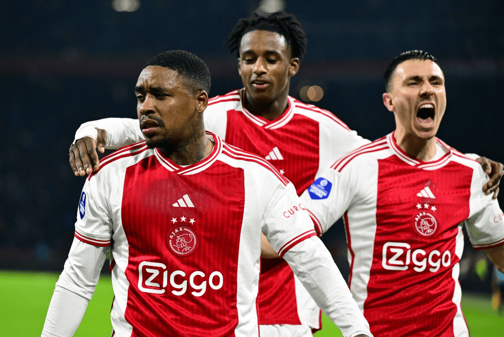 决赛中屡次 决赛中屡次