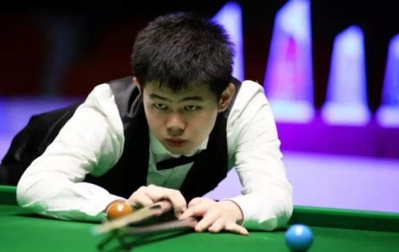 在接受赛后 在接受赛后