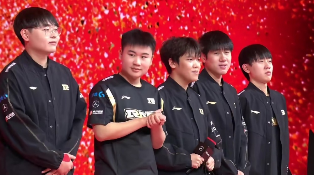 次不慎动作 次不慎动作