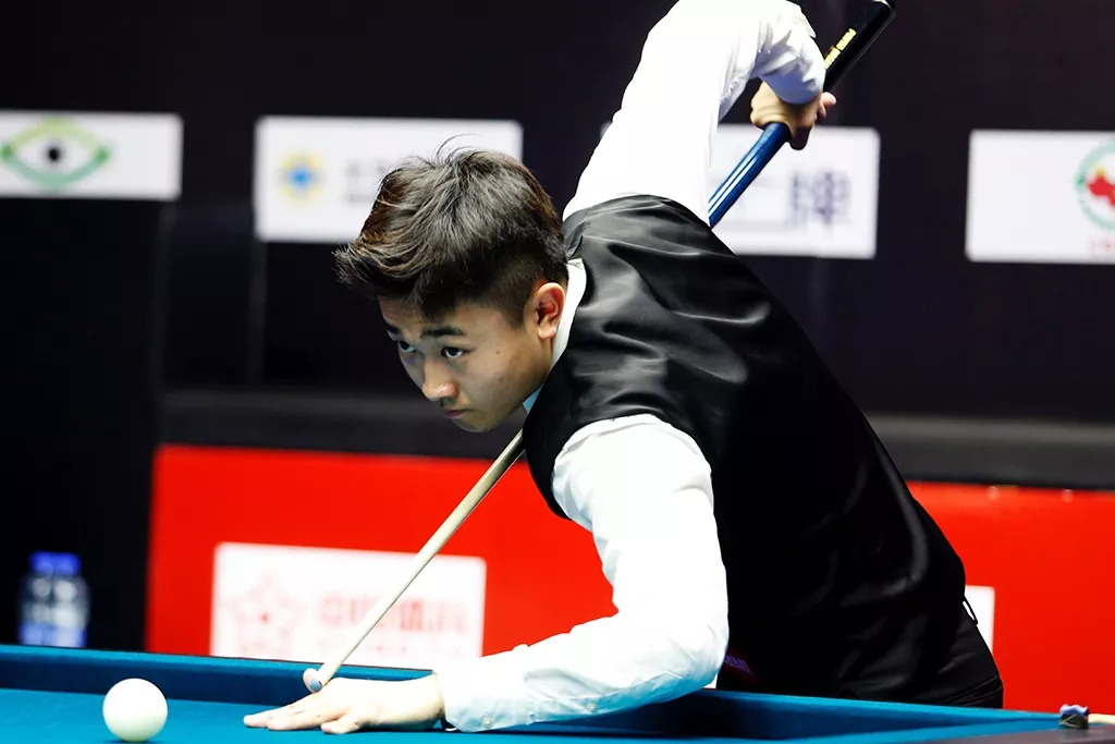 更是屡次夺 更是屡次夺