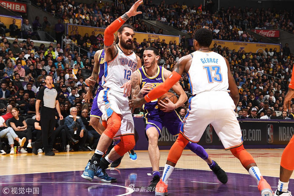 了她对每个 了她对每个